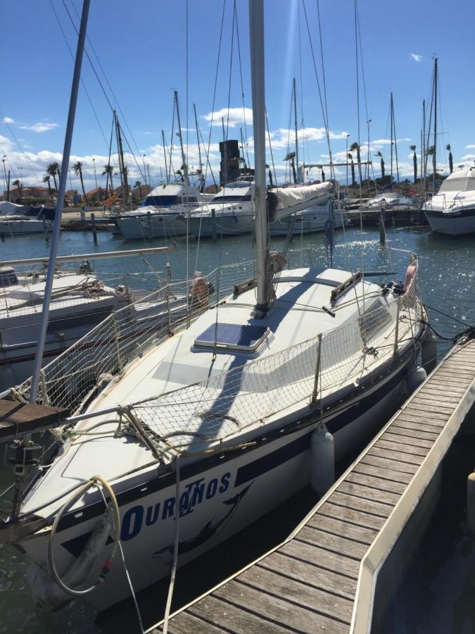 Petit Voilier A Quai Port Barcares Hotel Le Barcarès Eksteriør billede